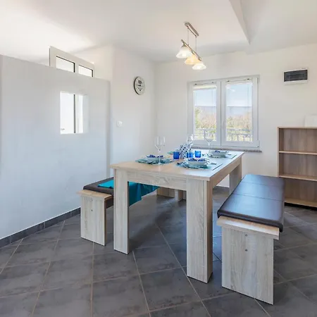 Apartment Lovely In Trget